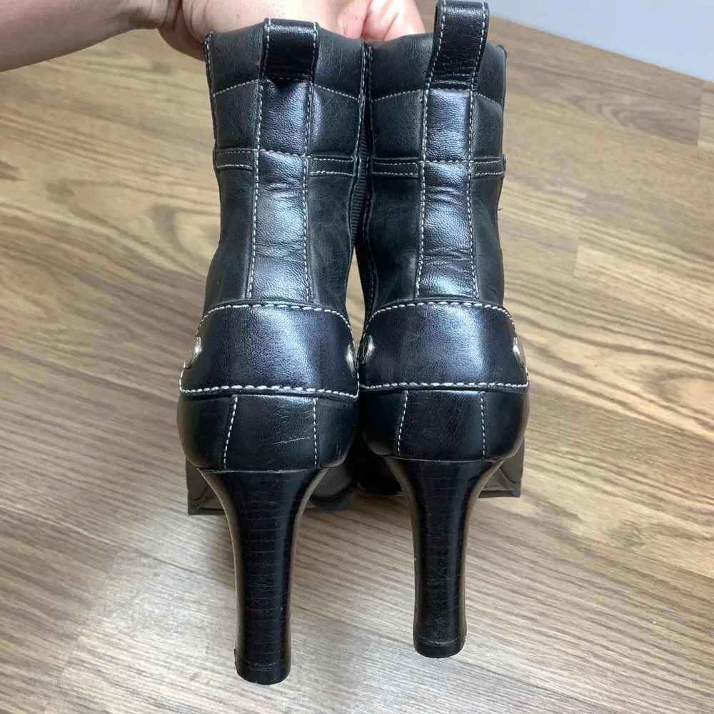 Cole‎ Haan Women's 9.5 B Black Leather Vibram Sole Slip On Stretch Ankle Booties